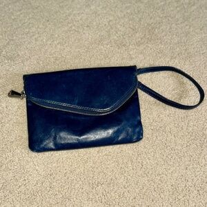 HOBO Daria wristlet navy blue